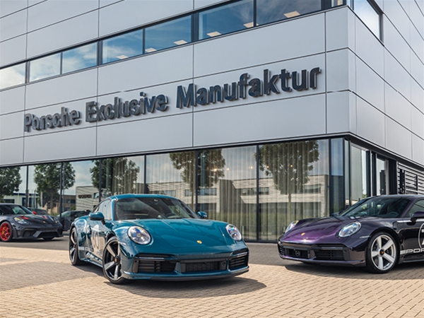 Opening Porsche Exclusive Manufaktur.